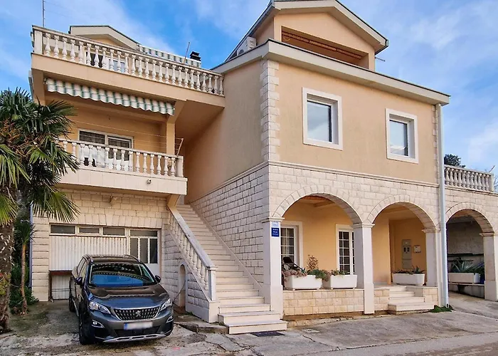 Apartment Awesome In Rogotin-ploce Rogotin