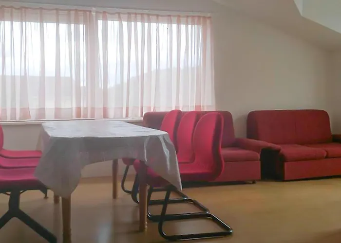 Διαμέρισμα Awesome In Rogotin-ploce